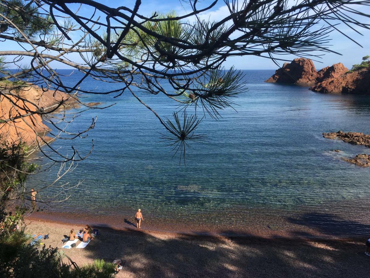 Les Alizes Bord De Boulouris *