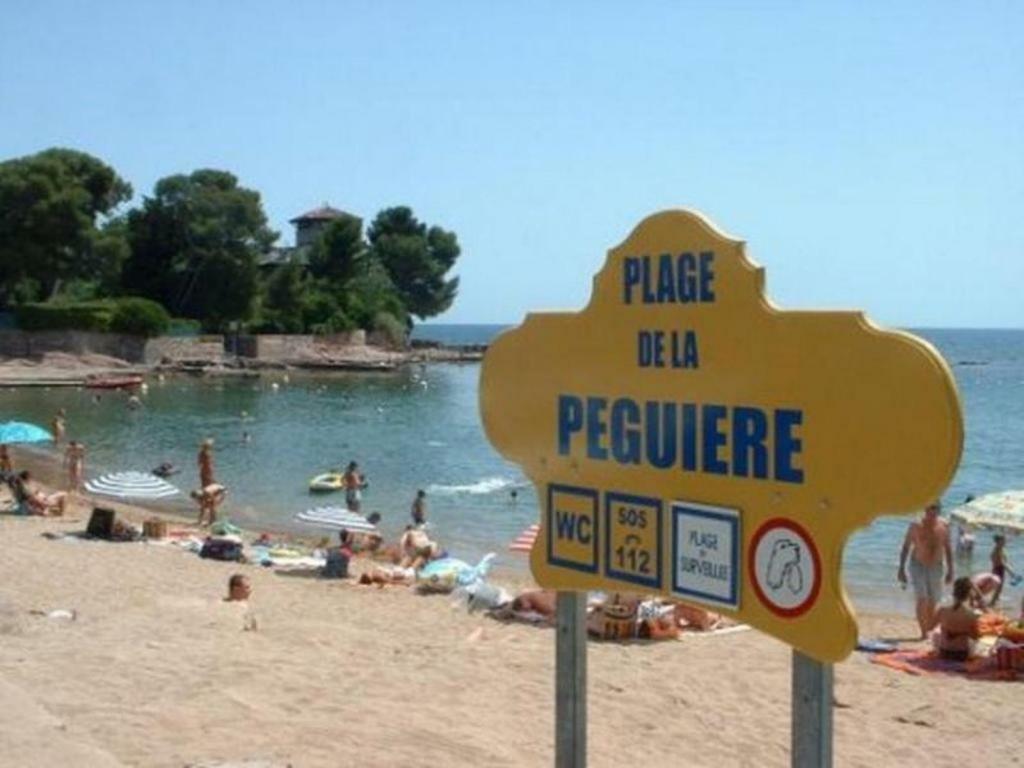 Les Alizes Bord De Boulouris Villa